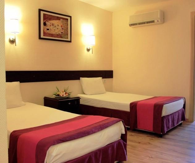 Mert Seaside Hotel (Adults Only) Мармарис Номер фото